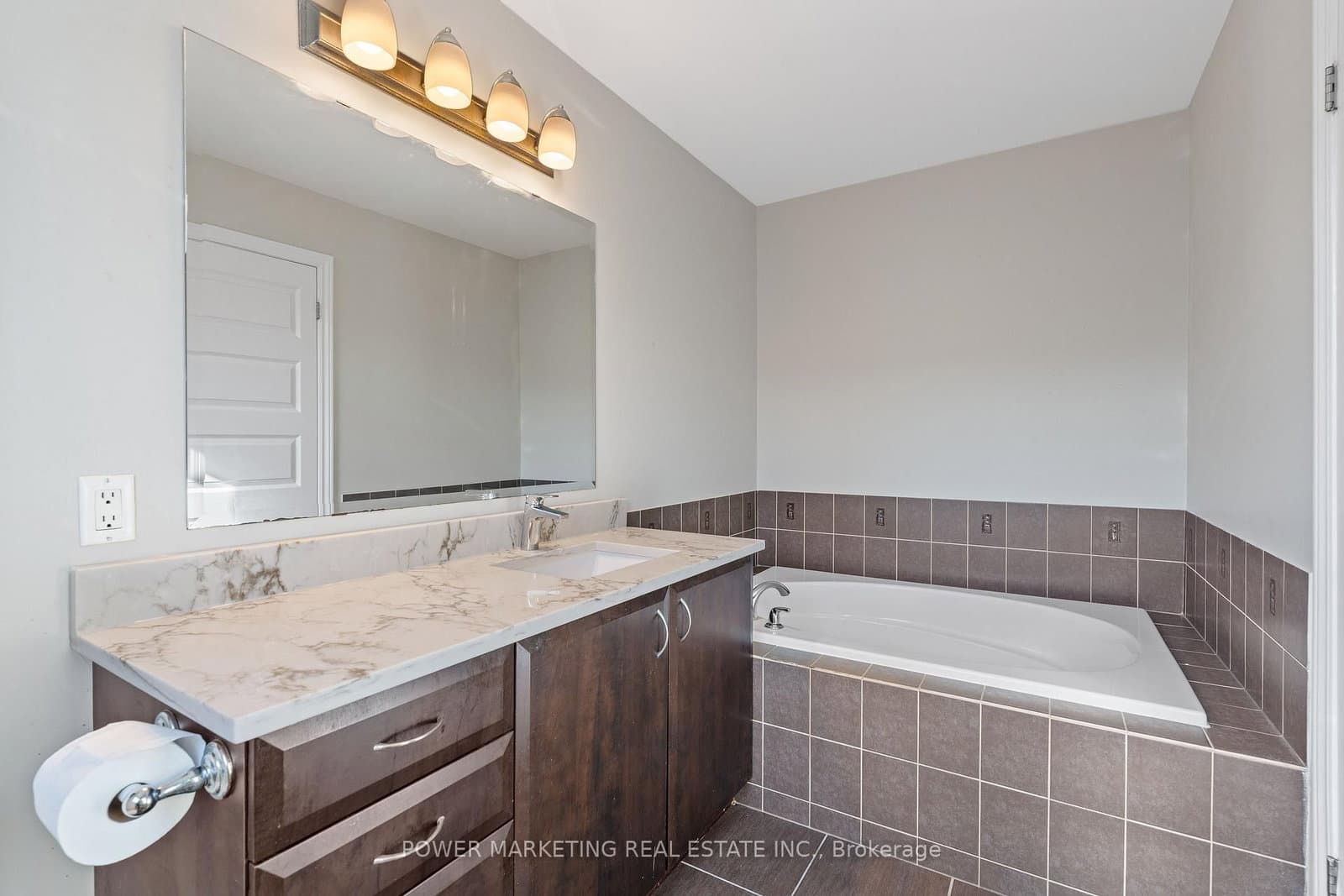 245 SILVERMOON Crescent, Ottawa, ON — photo 23