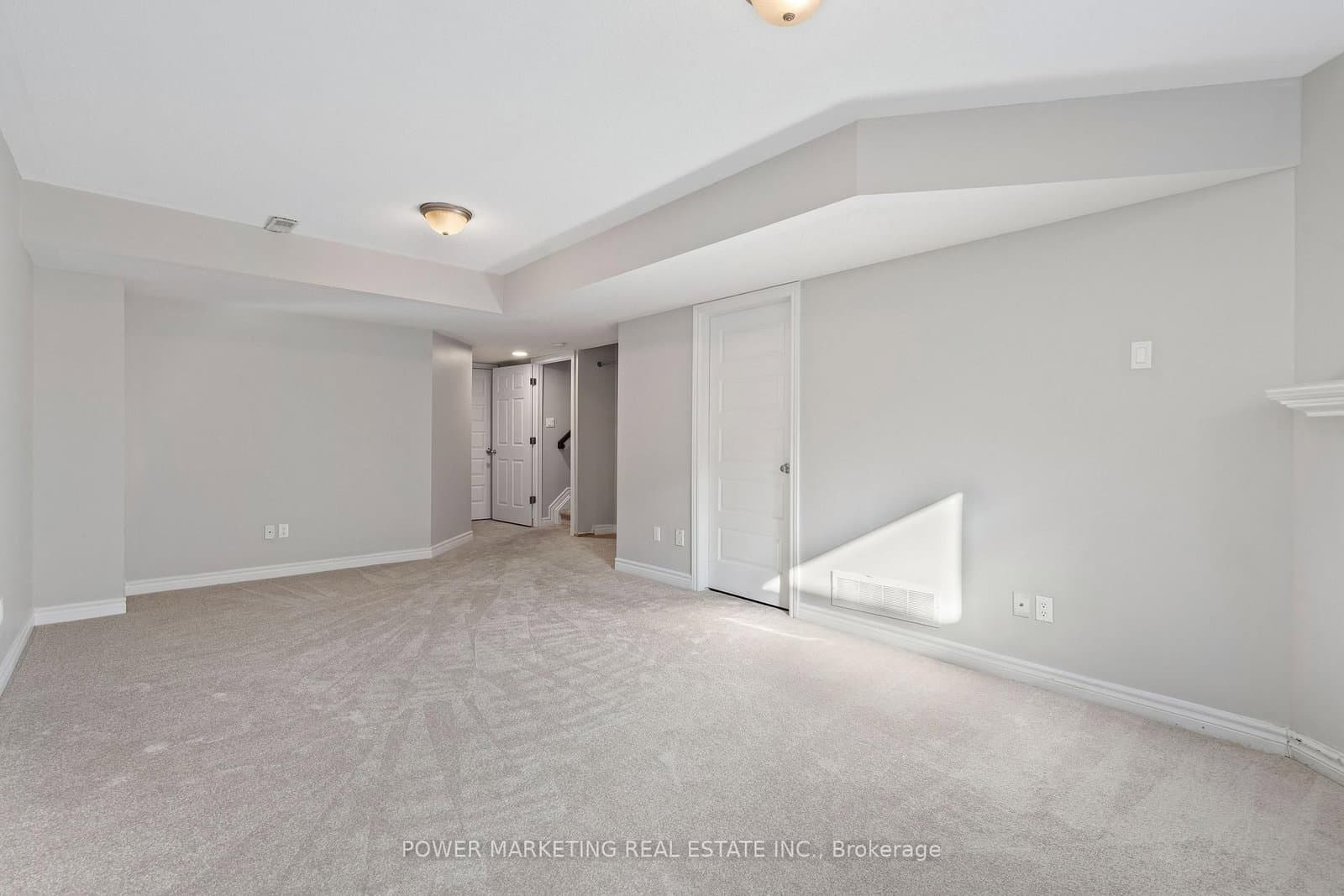245 SILVERMOON Crescent, Ottawa, ON — photo 32