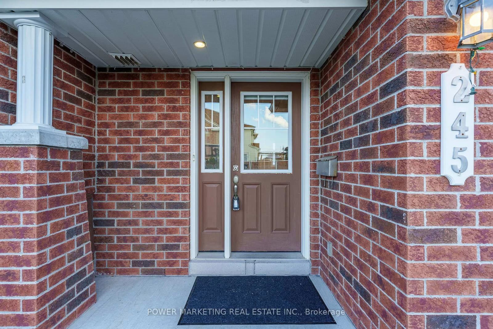 245 SILVERMOON Crescent, Ottawa, ON — photo 4