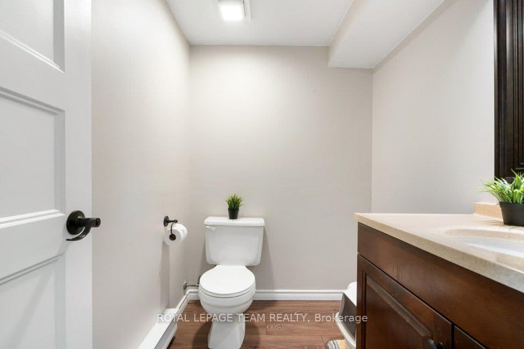 B - 6754 Jeanne D'Arc Boulevard, Ottawa, ON — photo 20