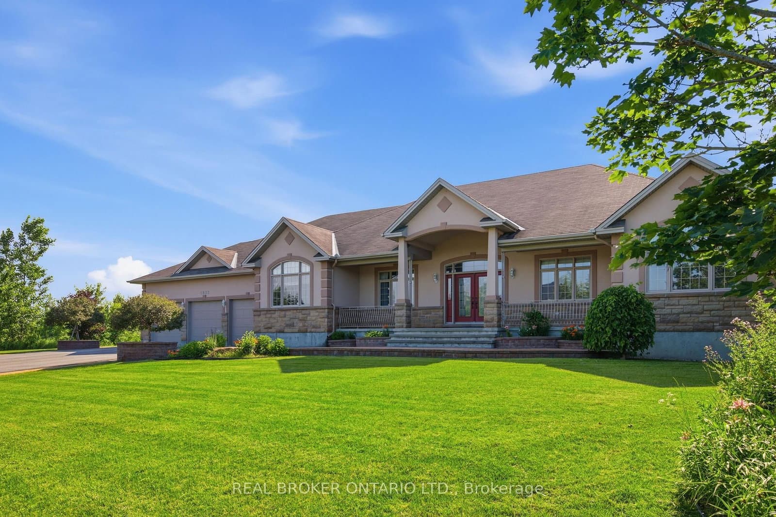 1032 Black Canary Drive, Ottawa, ON — photo 4