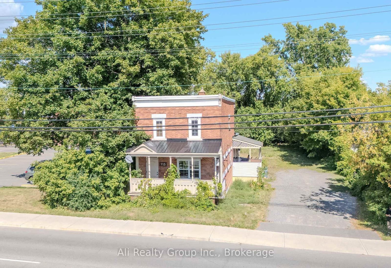 713 St Laurent Boulevard, Ottawa, ON — photo 11
