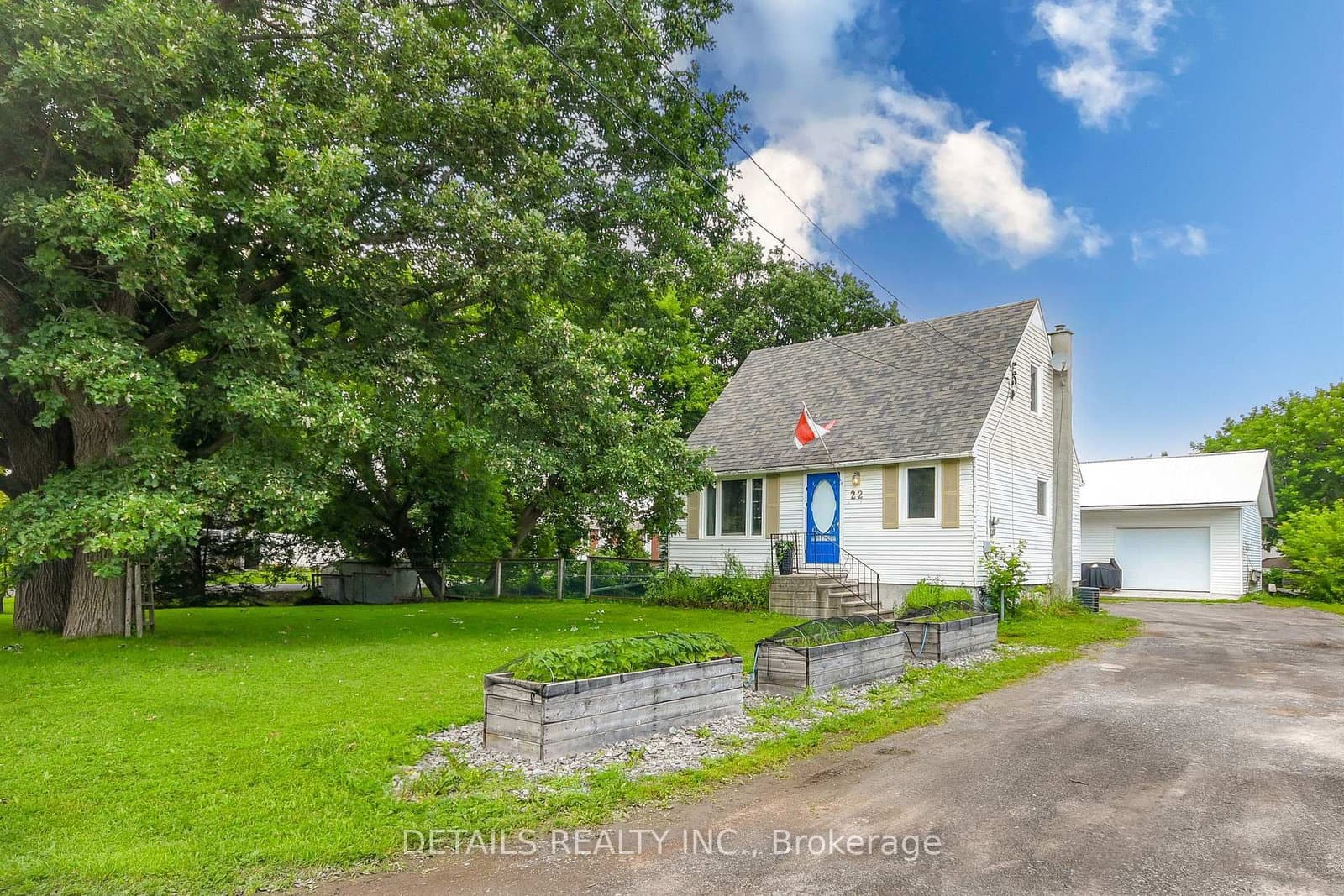 22 Colonel Murray Street, Richmond, ON — photo 1