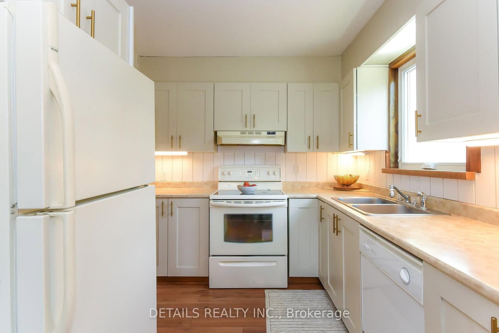 22 Colonel Murray Street, Richmond, ON — photo 13