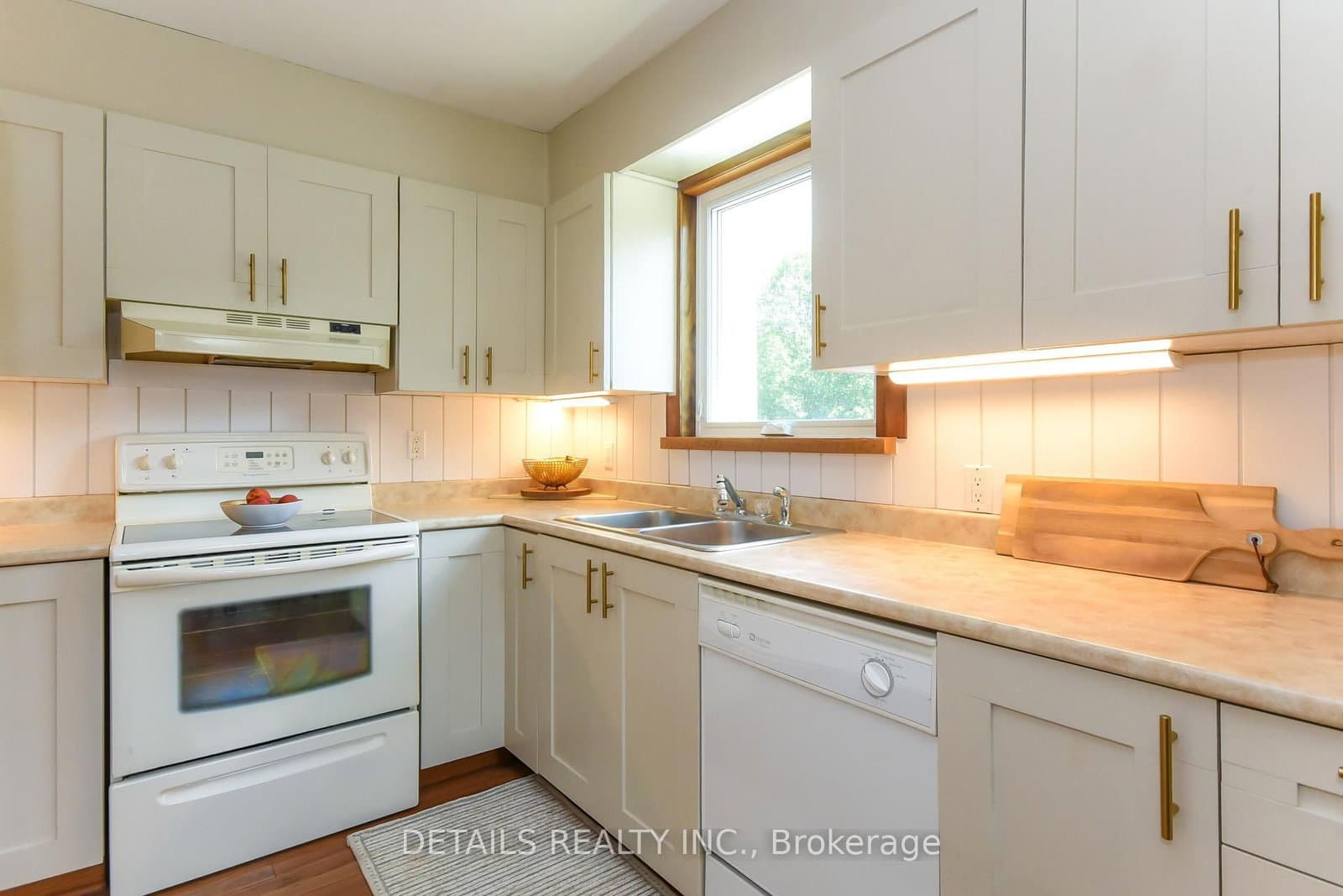 22 Colonel Murray Street, Richmond, ON — photo 14