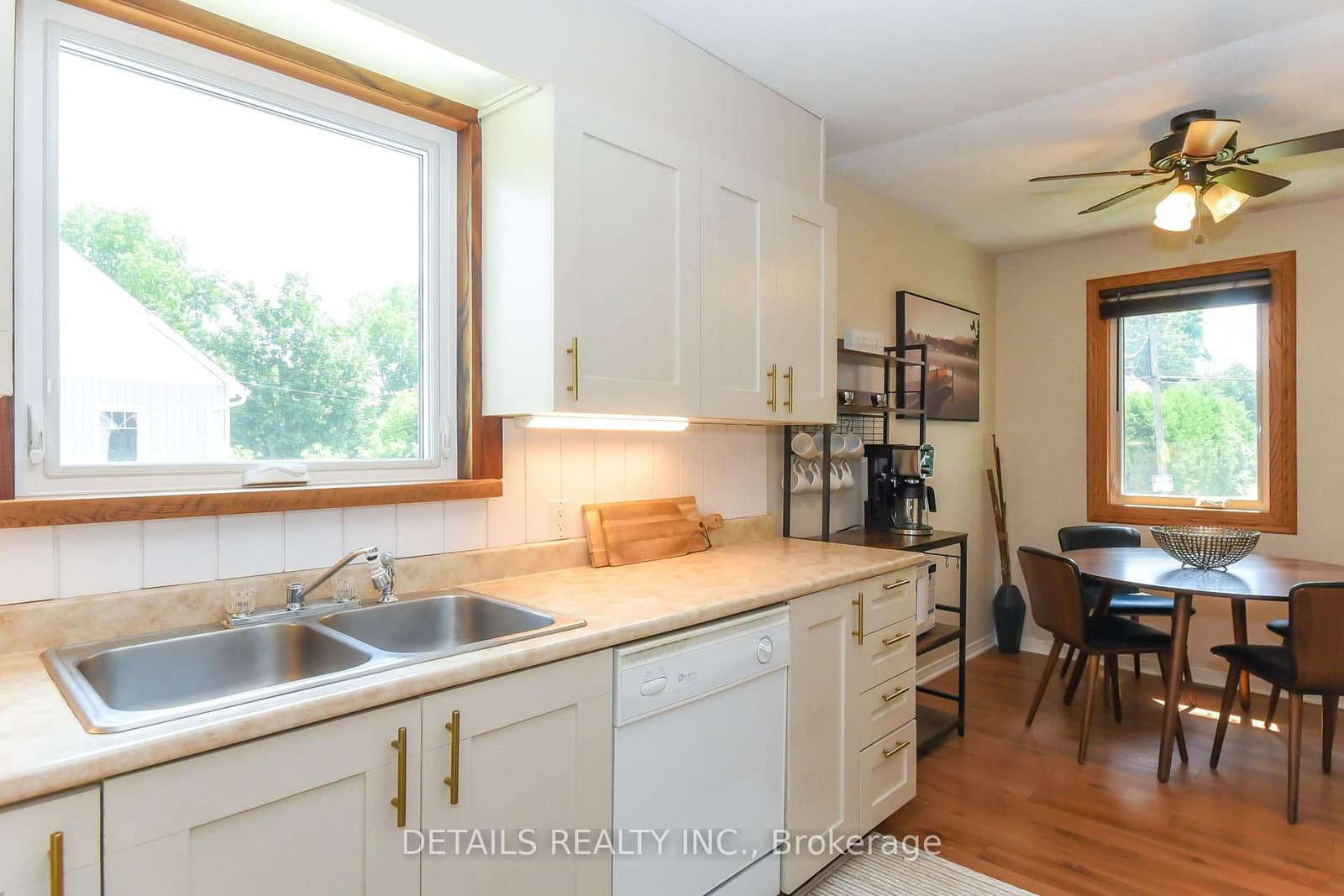 22 Colonel Murray Street, Richmond, ON — photo 15