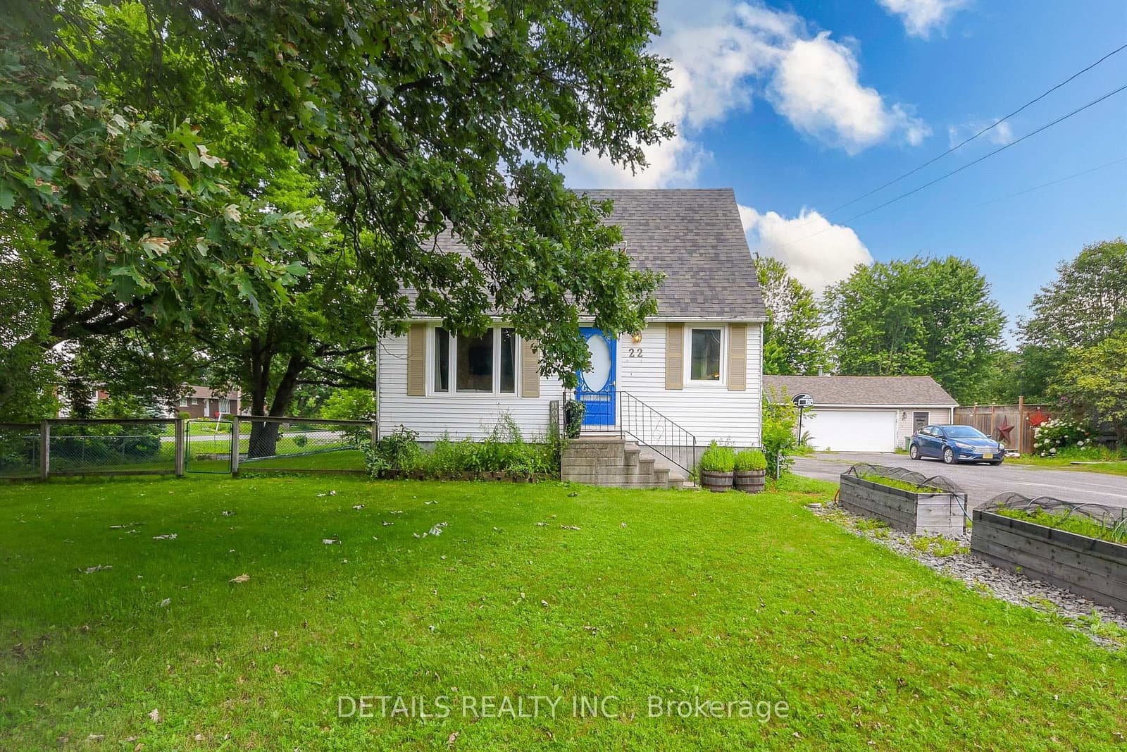 22 Colonel Murray Street, Richmond, ON — photo 3