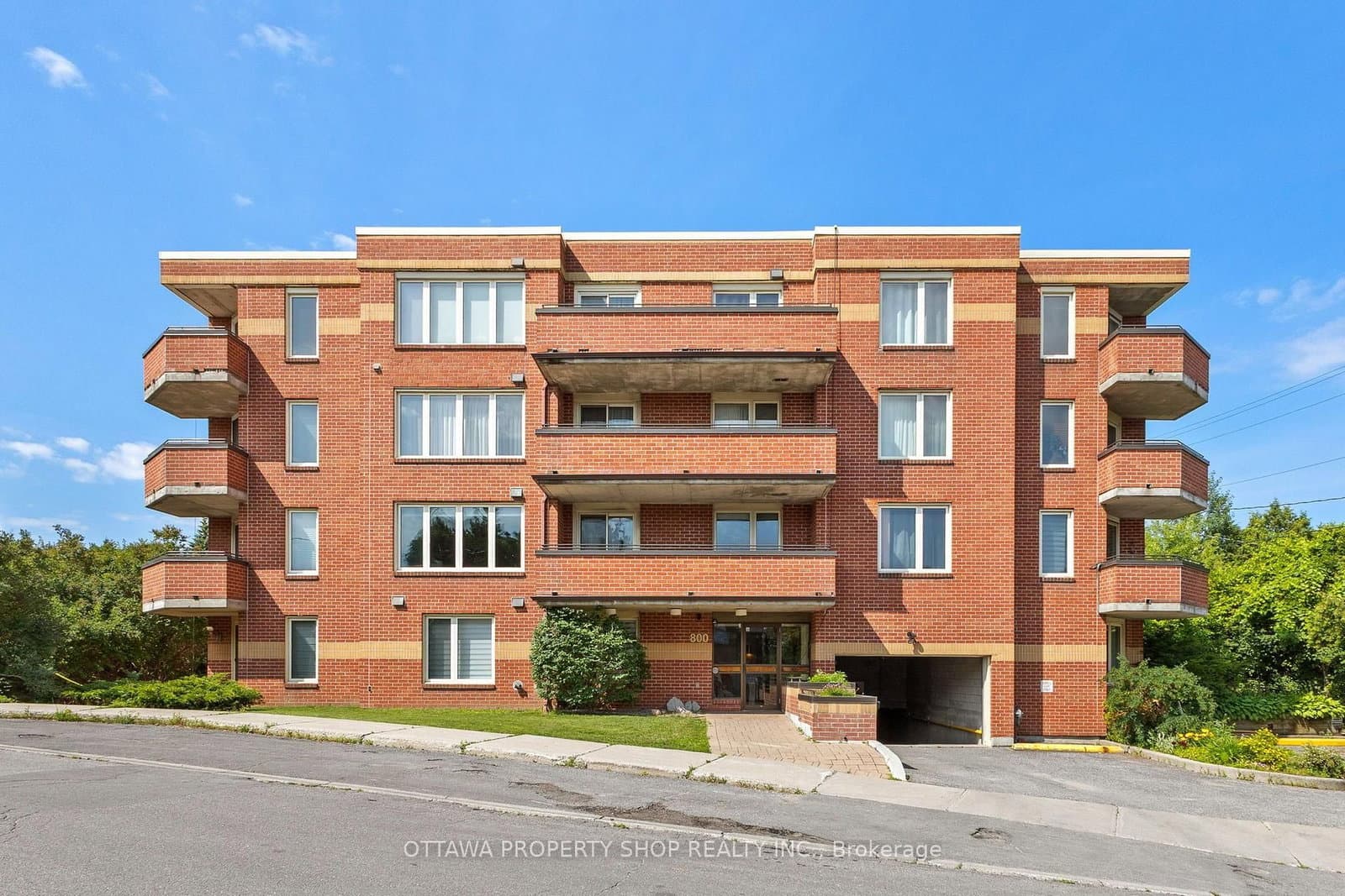 204 - 800 Mckellar Avenue, Ottawa, ON — photo 2