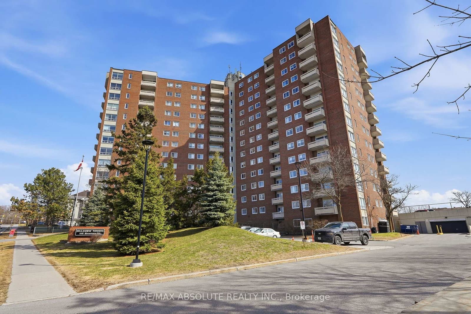 1010 - 915 Elmsmere Road, Ottawa, ON — photo 1