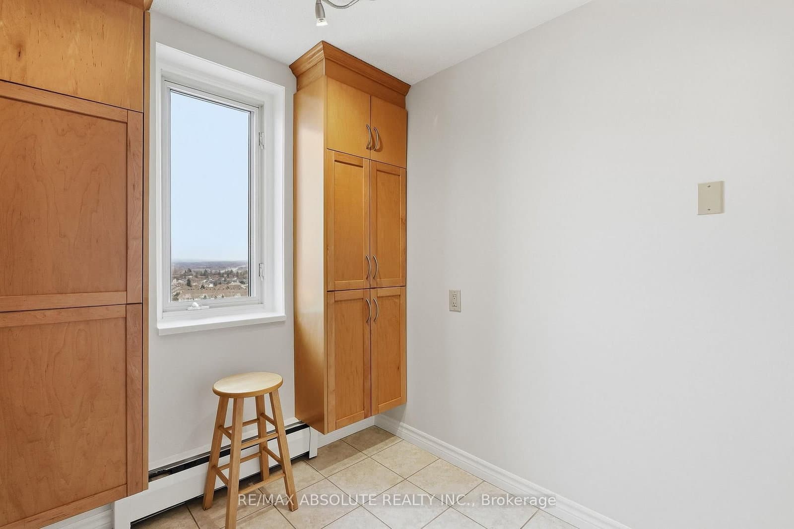 1010 - 915 Elmsmere Road, Ottawa, ON — photo 15