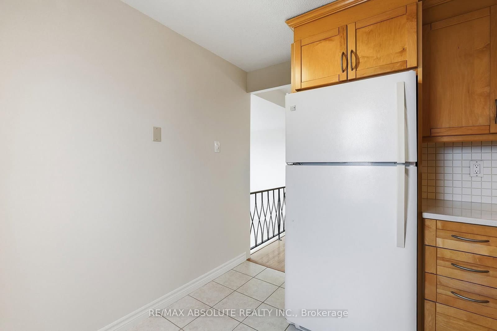 1010 - 915 Elmsmere Road, Ottawa, ON — photo 17