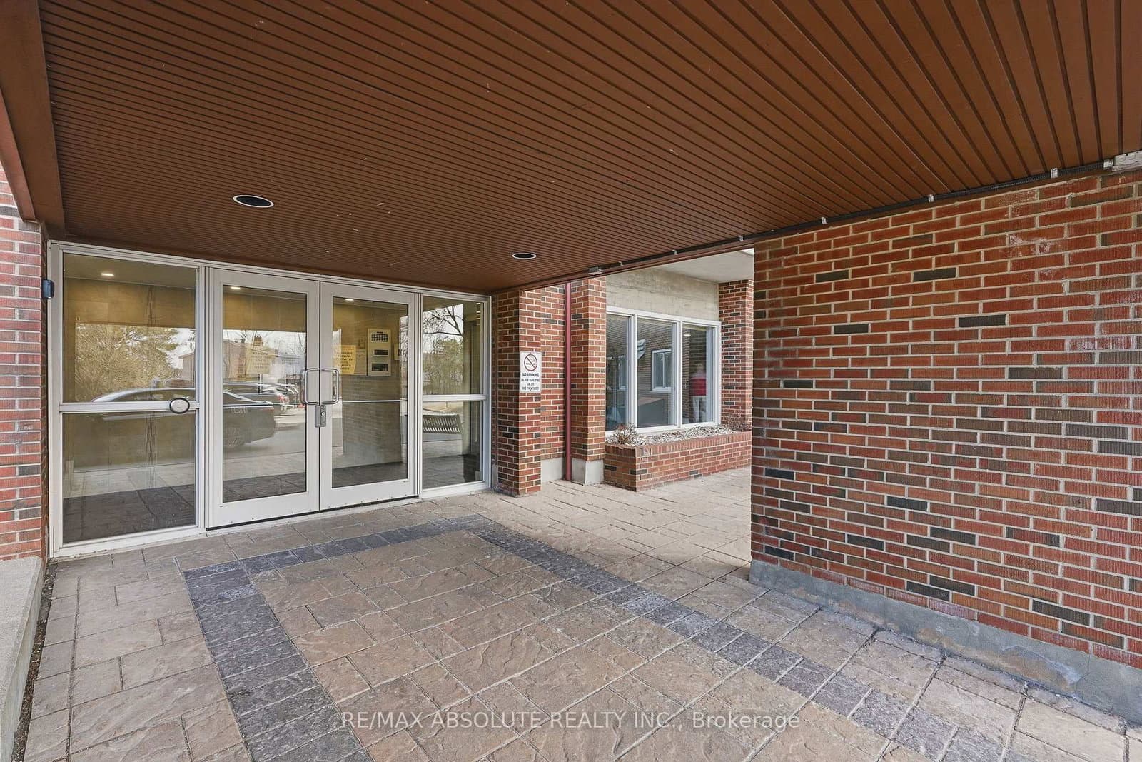 1010 - 915 Elmsmere Road, Ottawa, ON — photo 2
