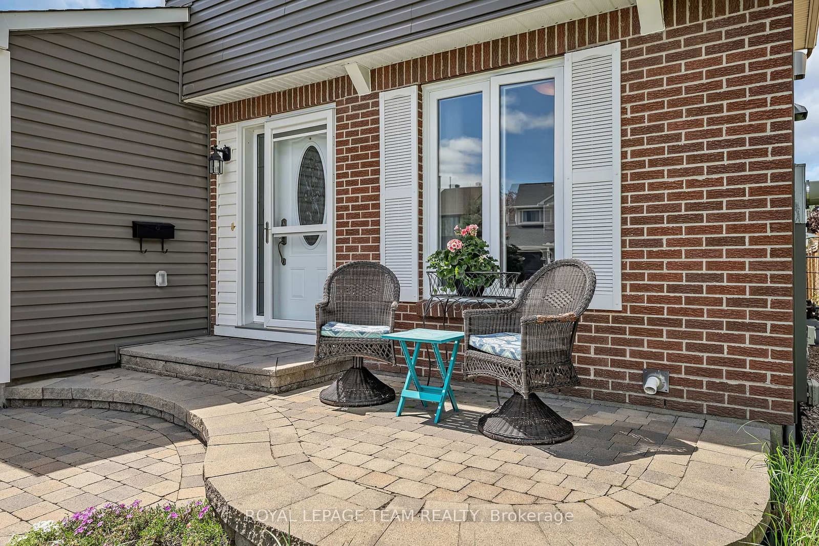 99 Melanie Crescent, Ottawa, ON — photo 2