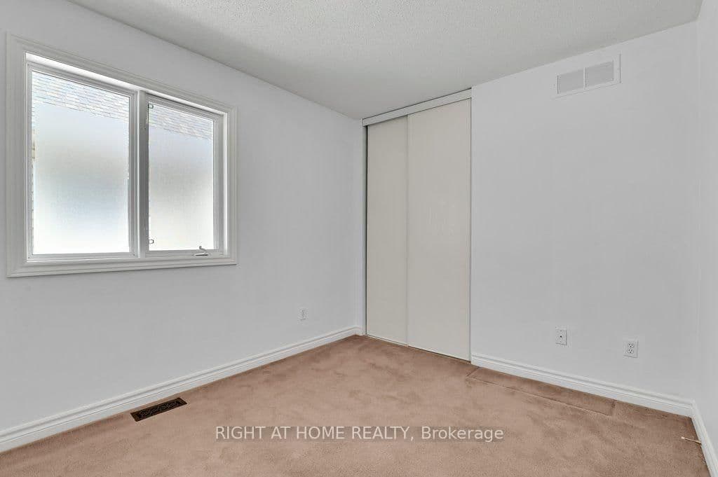 198 Deerfox Drive, Ottawa, ON — photo 22