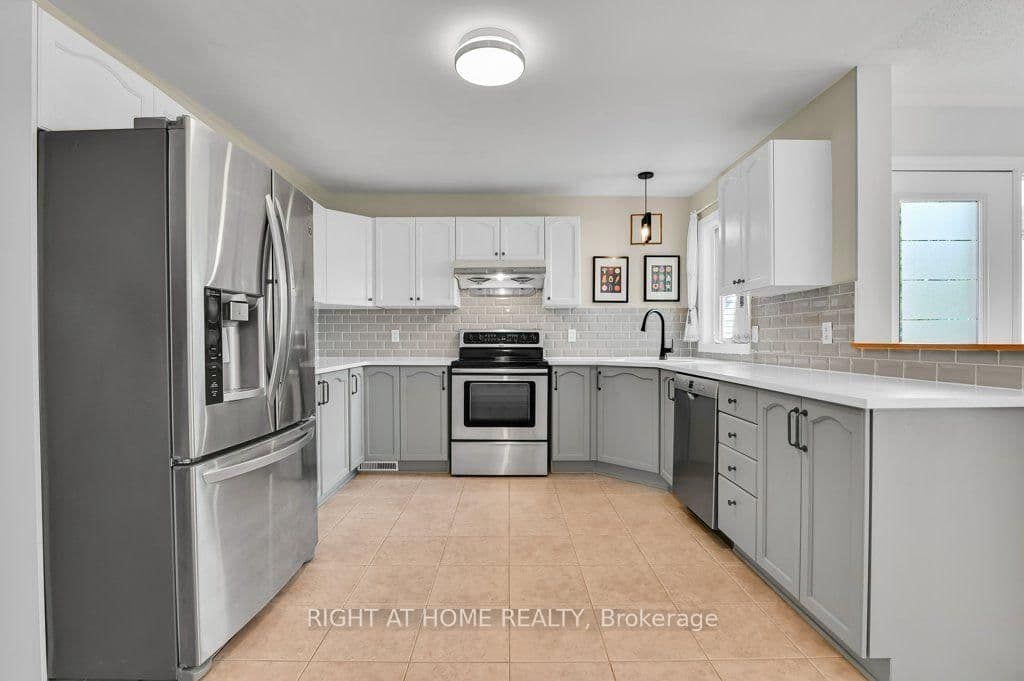 198 Deerfox Drive, Ottawa, ON — photo 8