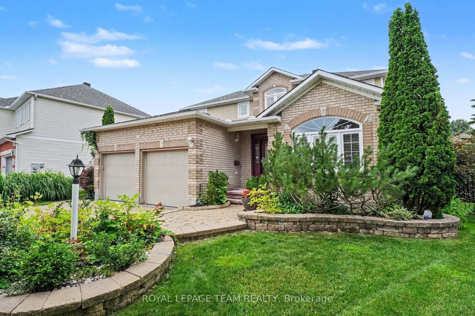 14 Elk Island Court, Kanata, ON — photo 2