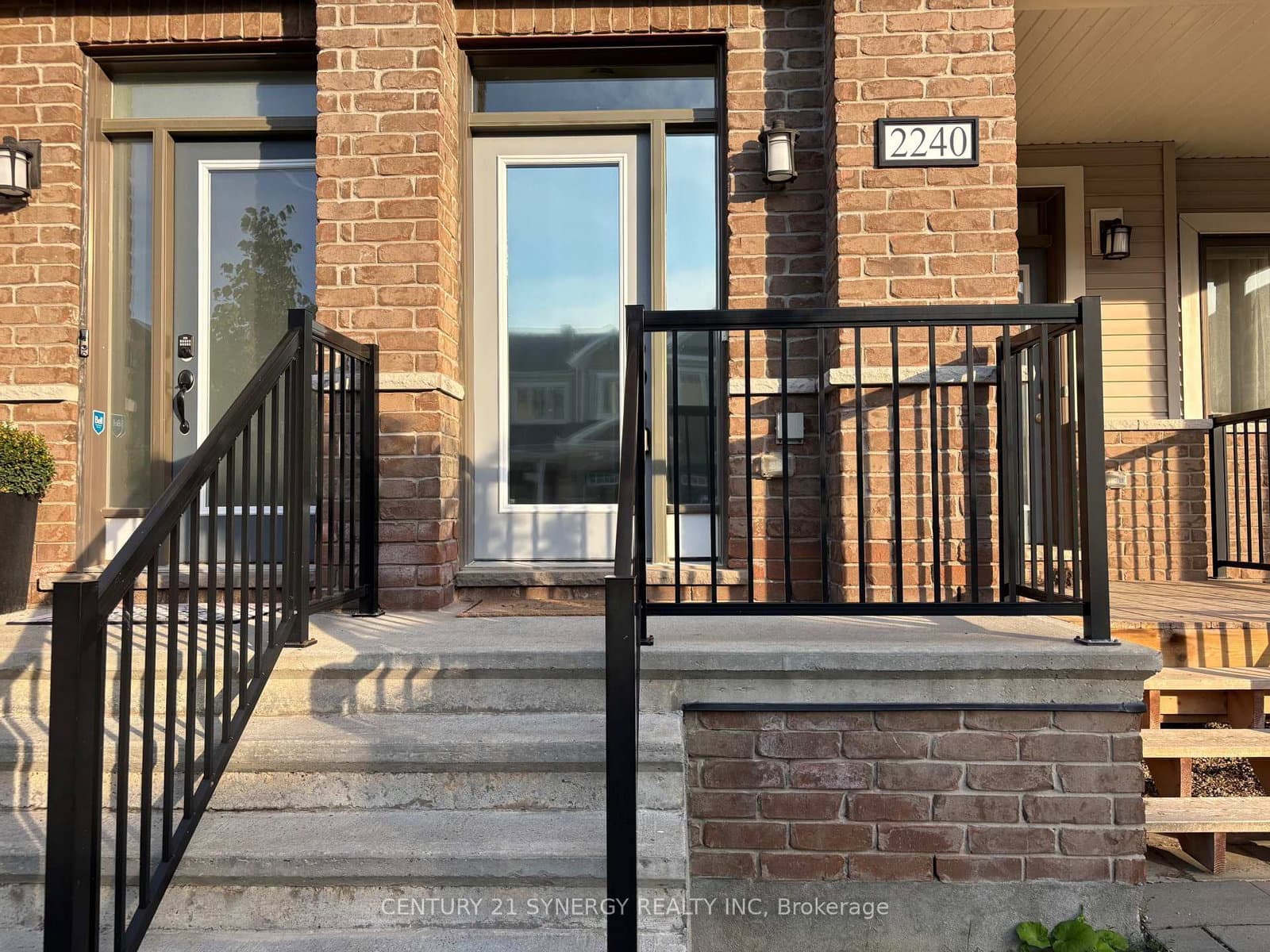 2240 Watercolours Way, Ottawa, ON — photo 2