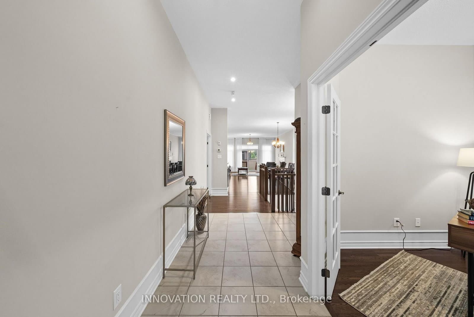 656 Bridleglen Crescent, Ottawa, ON — photo 8