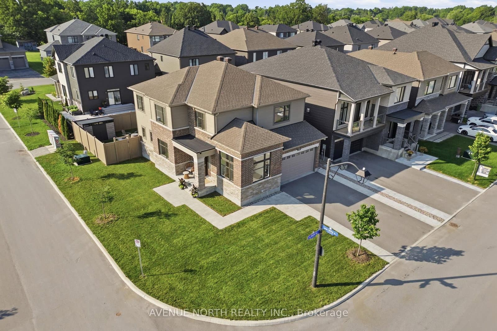 8 Ascari Road, Manotick, ON — photo 2