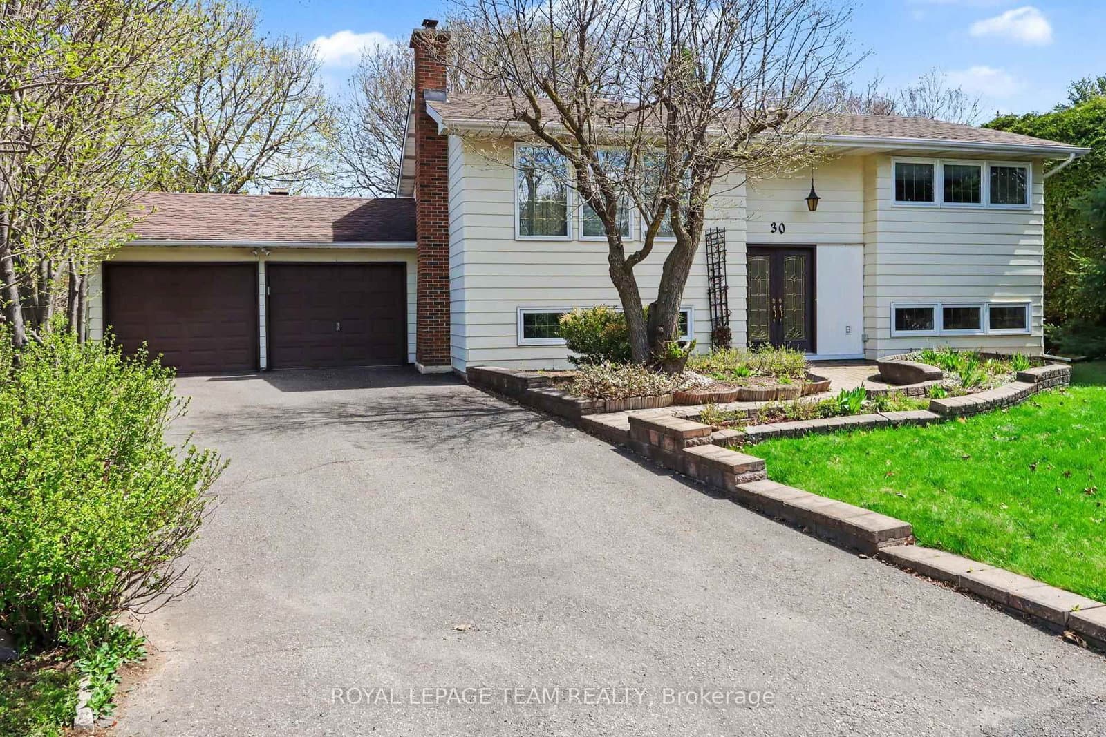 30 Juniper Court, Ottawa, ON — photo 1