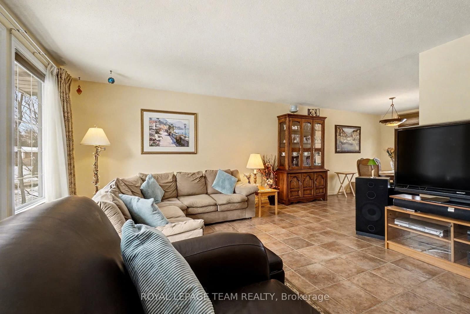 30 Juniper Court, Ottawa, ON — photo 4