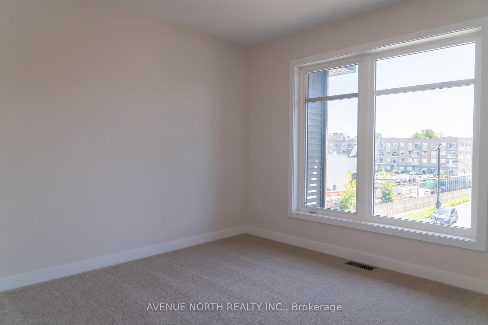 650 Corporal Private, Ottawa, ON — photo 17