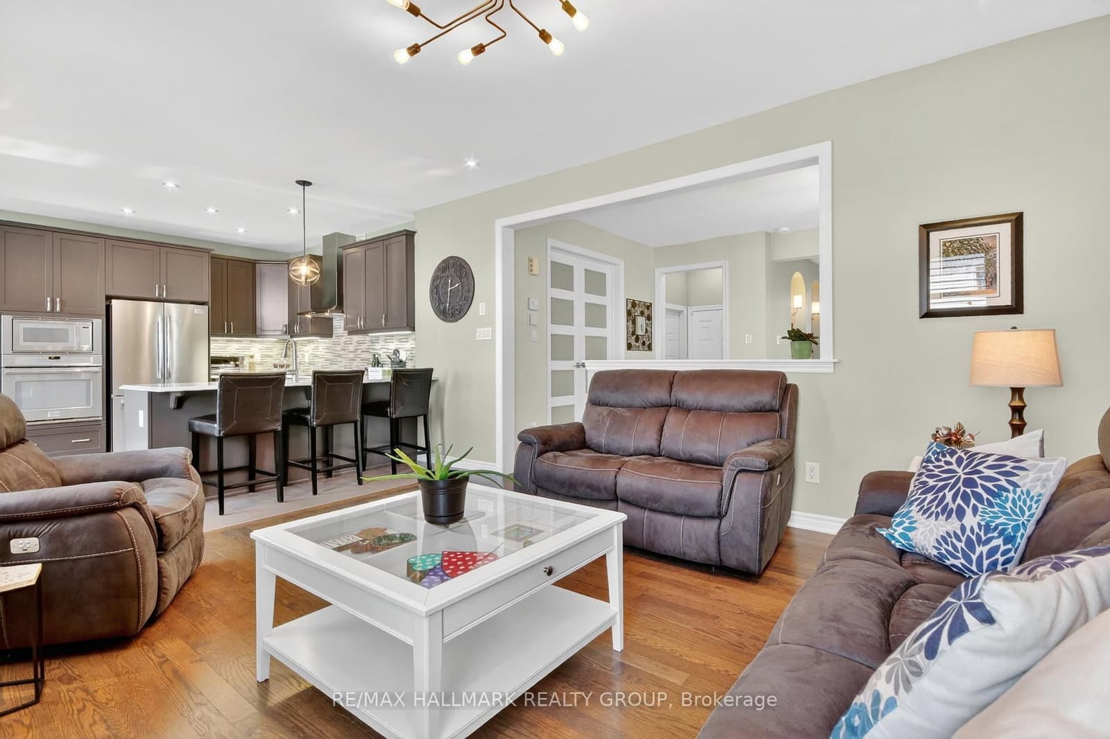 33 SUMMITVIEW Drive, Ottawa, ON — photo 7