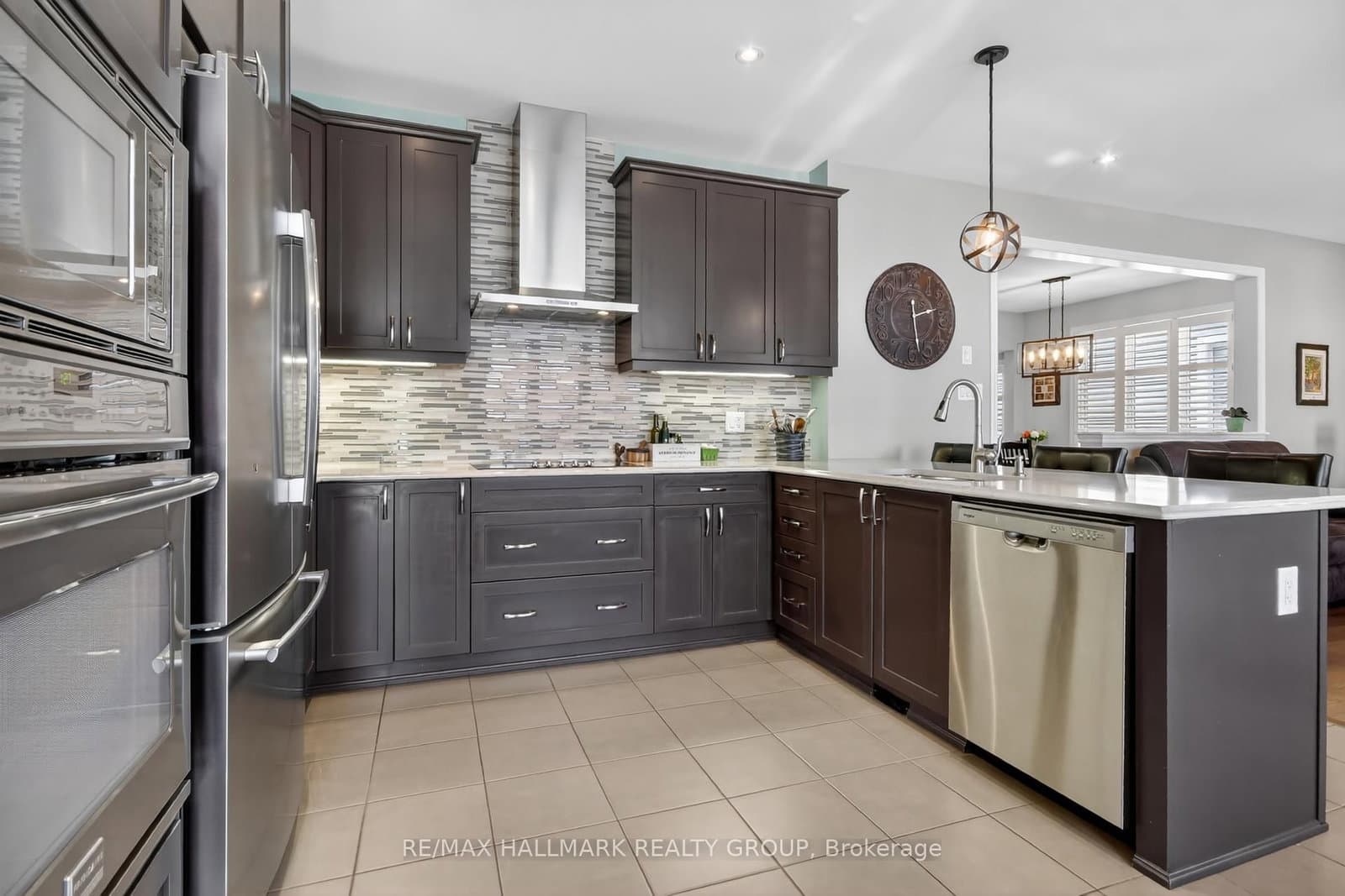 33 SUMMITVIEW Drive, Ottawa, ON — photo 9