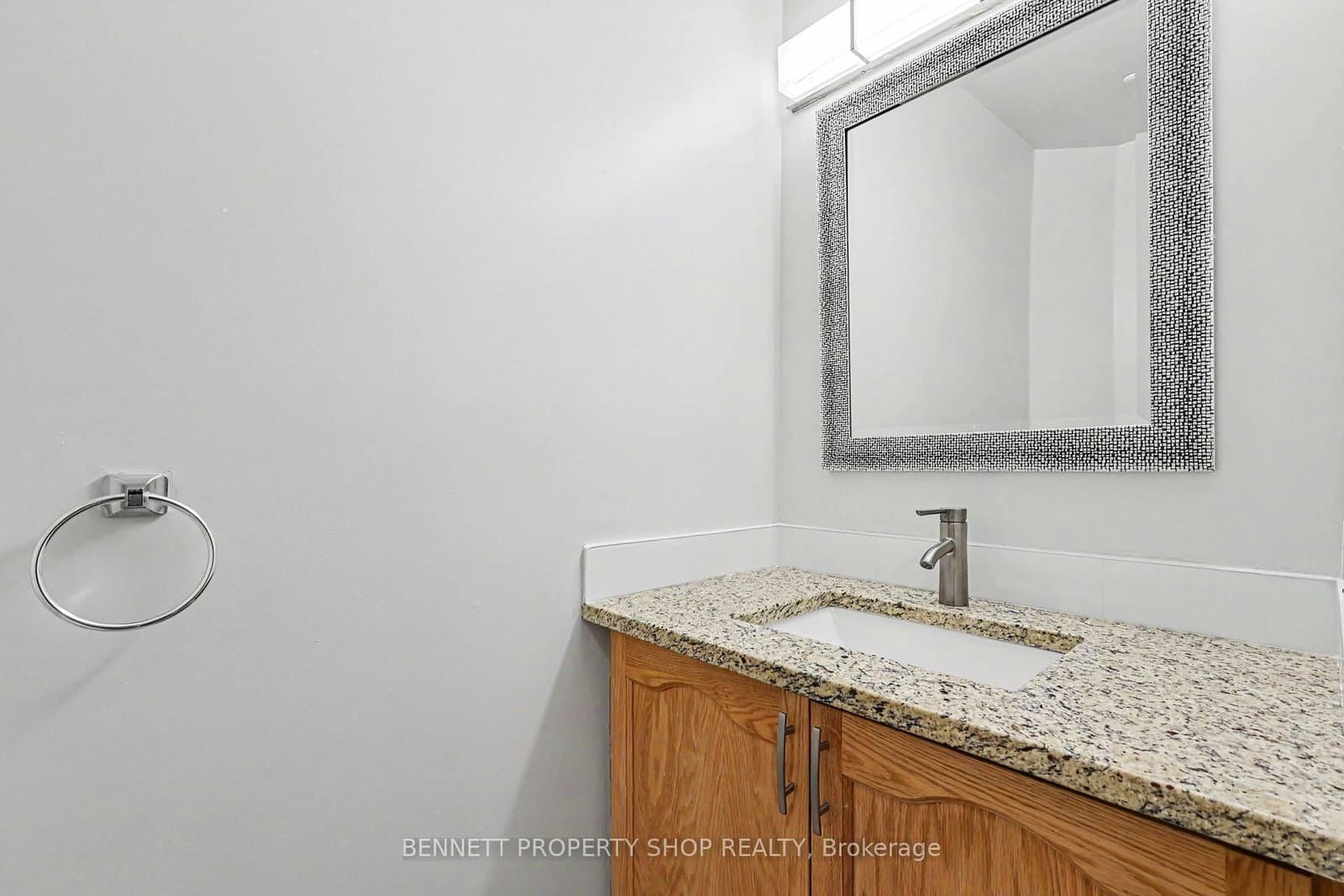 82 Emerald Meadows Drive, Ottawa, ON — photo 7