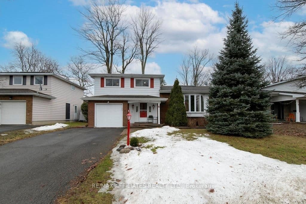6 WOODVIEW Crescent, Ottawa, ON