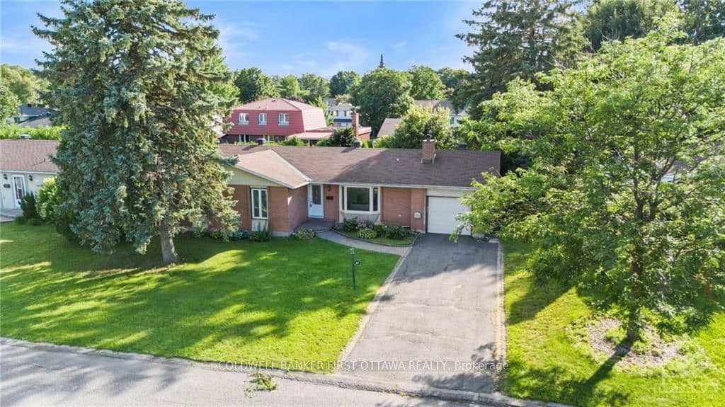 29 BARRHAVEN Crescent, Nepean, ON — photo 2